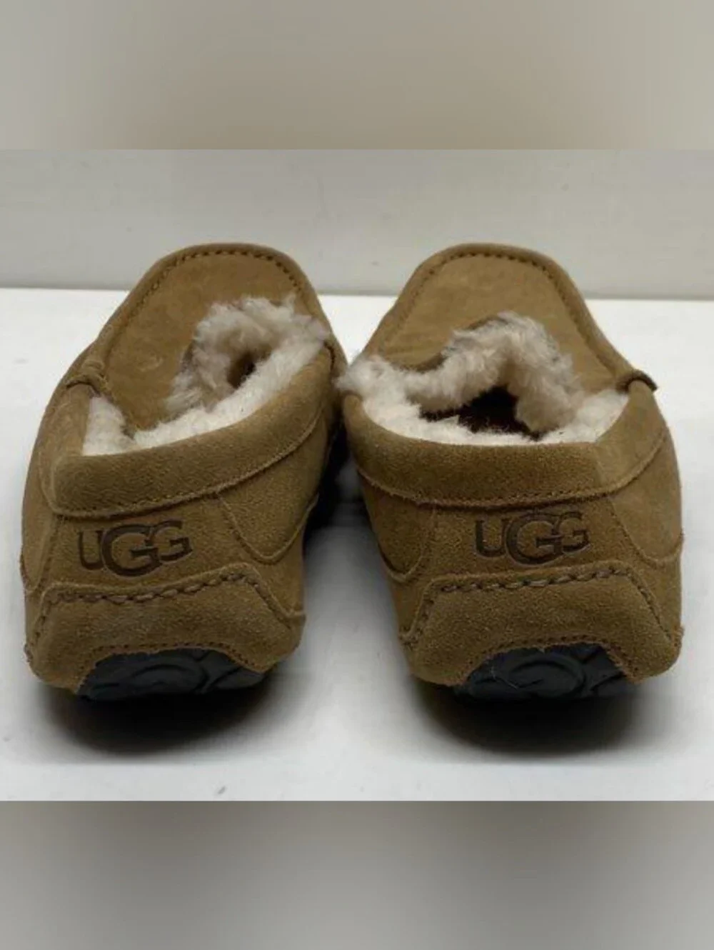 UGG Men's Ascot Moccasin Suede Chestnut Slippers Size 11 New MSRP $114.99